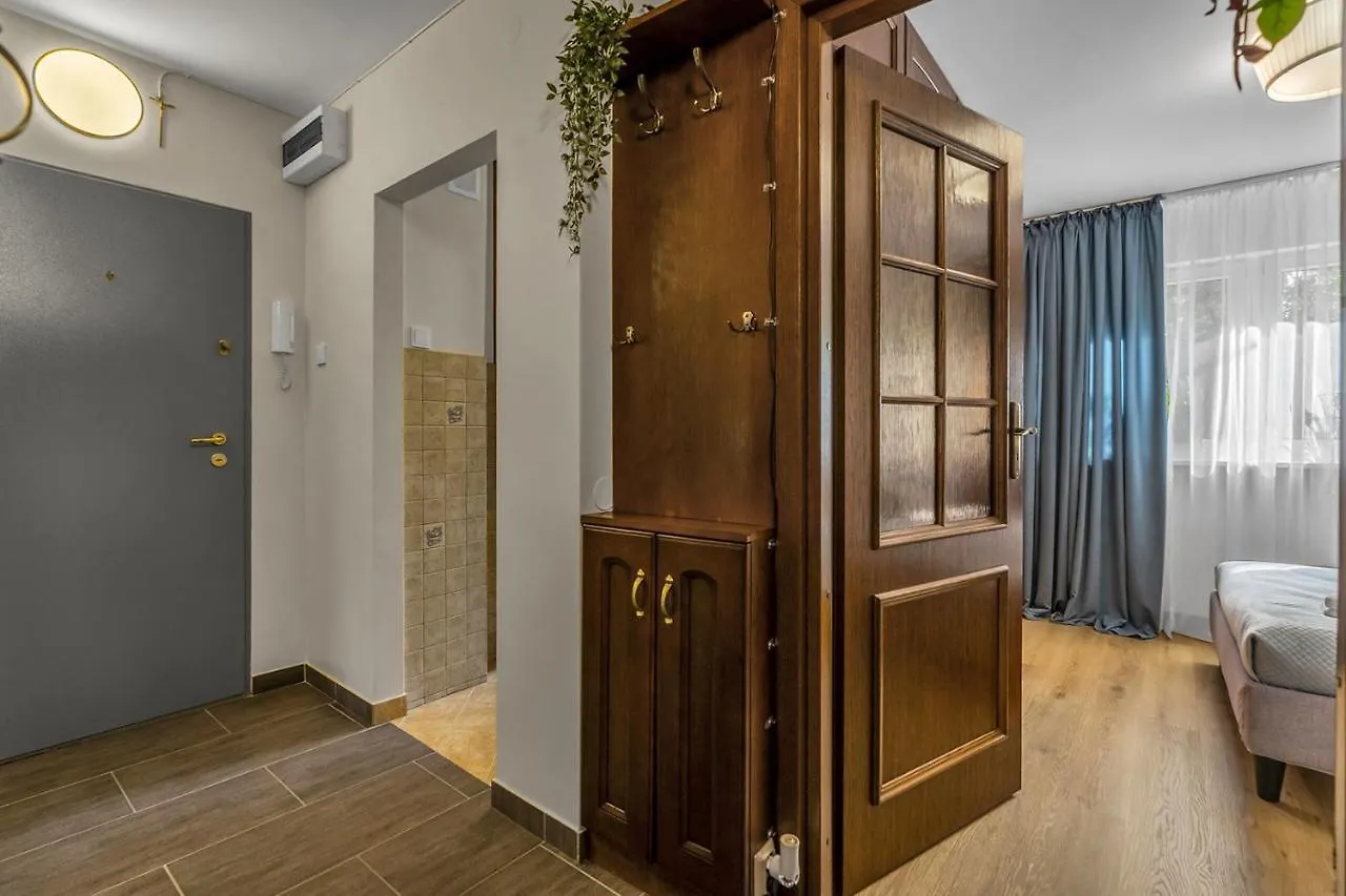 Wola Kolo Blue Apartment وارسو