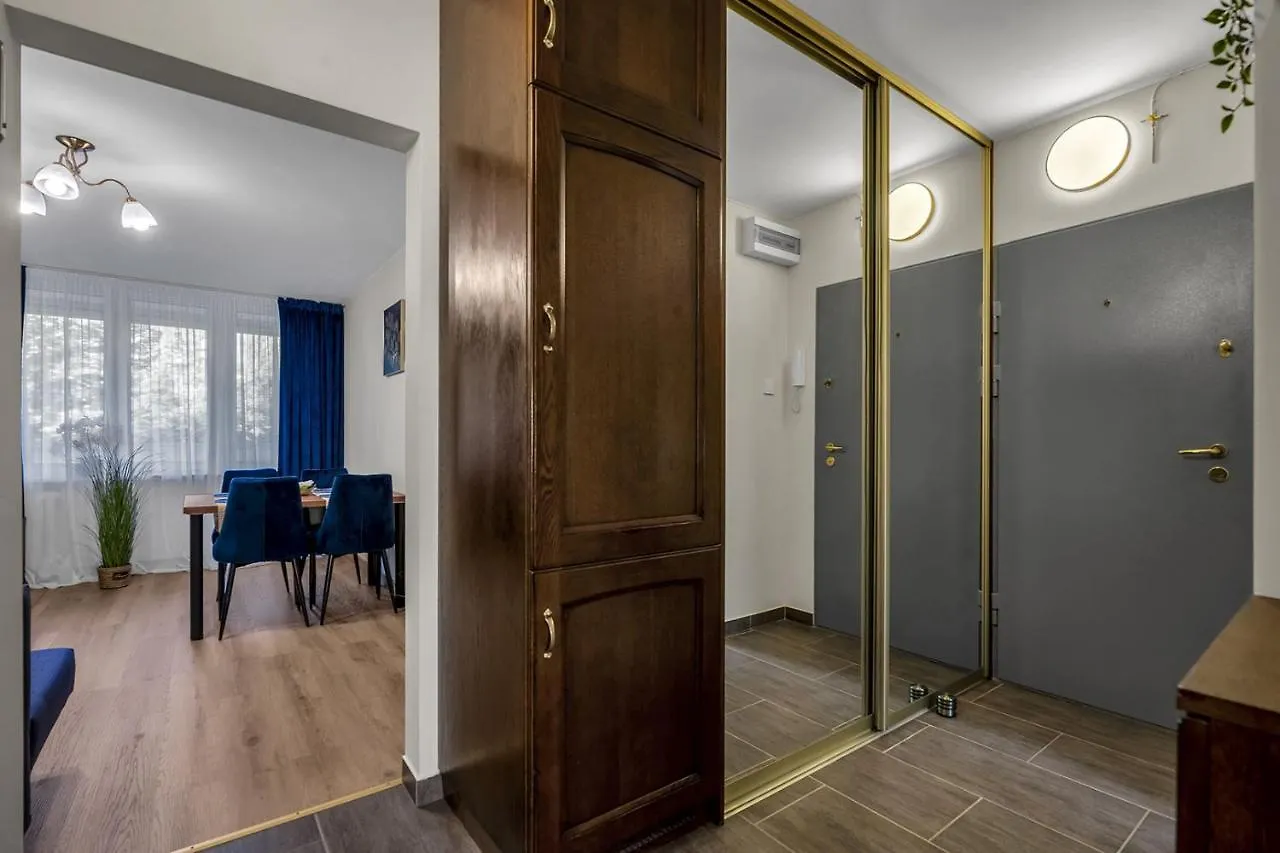 Wola Kolo Blue Apartment وارسو